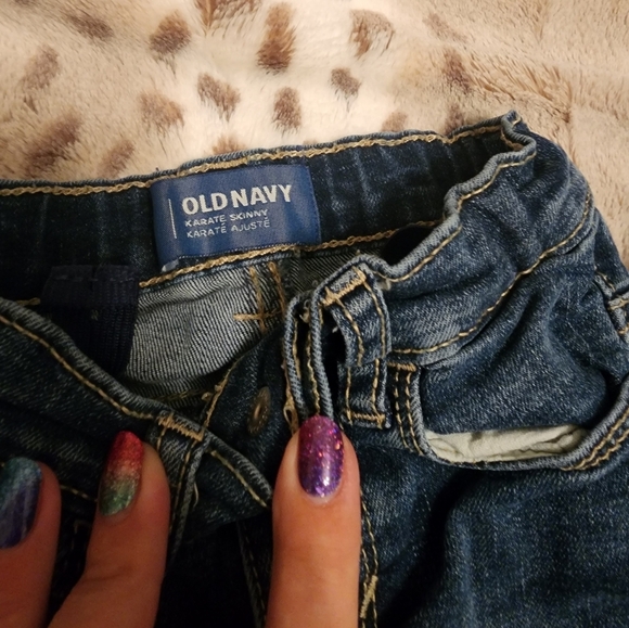 3t old navy bundle 2 jeans, 3 shirts - Picture 2 of 4